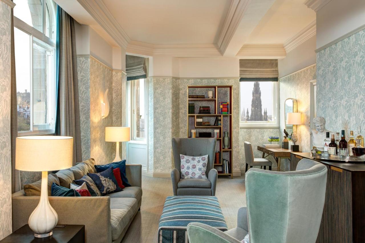 The Balmoral Hotel EDI Eksteriør billede The interior of a suite at The Savoy